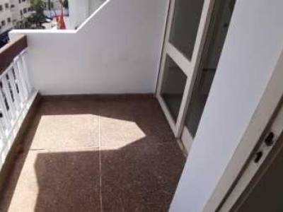 Appartement vide rabat hassan balcon