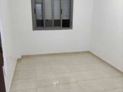 Appartement &agrave; louer (s&eacute;mi meubl&eacute; )