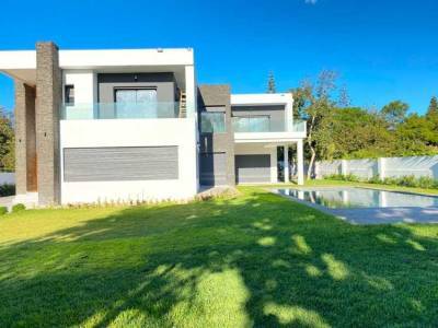 villa neuve de luxe en location &agrave; rabat